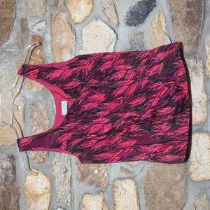 Tahari red leaf pattern sleeveless blouse